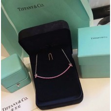 Tiffany Tiffany T Collar grande con colgante de sonrisa en forma de T con diamantes Swarovski en color rosa