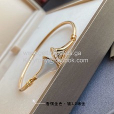 Pulsera Bvlgari Divas Dream de nácar con diamantes, imitación de oro amarillo