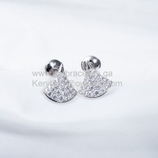 Pendientes Bvlgari Divas Dream con pavé de diamantes en oro blanco