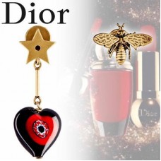 Pendientes asimétricos con estrella y abeja de latón para mujer Dior D-Murrine rojo y negro con dije de corazón