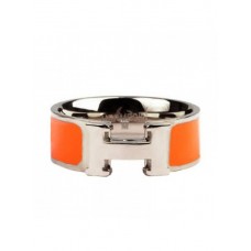 Anillo Clic H con esmalte Hermes en oro blanco de 18 kt con naranja