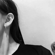 Pendientes de aro con cristales Tiffany Metro Girl Shopping