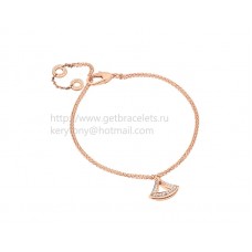 Brazalete calado Bvlgari DIVAS Dream de oro rosa con colgante de oro rosa y engastado con pavé de diamantes