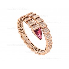 Brazalete de una bobina Bvlgari Serpenti Viper en oro rosa de 18 quilates con pavé de diamantes y rubelita en la cabeza