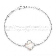 Van Cleef Arpels Pulsera Sweet Alhambra de oro blanco con nácar blanco