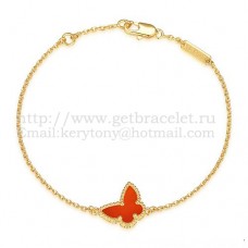 Van Cleef Arpels Pulsera Sweet Alhambra con mariposa en oro amarillo y nácar cornalina