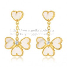 Pendientes Van Cleef Arpels Sweet Alhambra Effeuillage de oro amarillo con nácar blanco