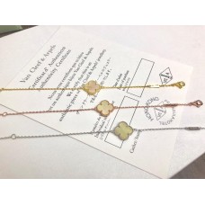 Pulsera Van Cleef Arpels Alhambra Oro amarillo Nácar