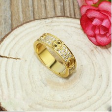 Anillo Cartier Love en oro amarillo de 18 quilates con diamantes pavimentados